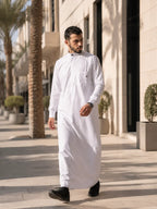 Qamis LANSARI blanc - vue en mouvement