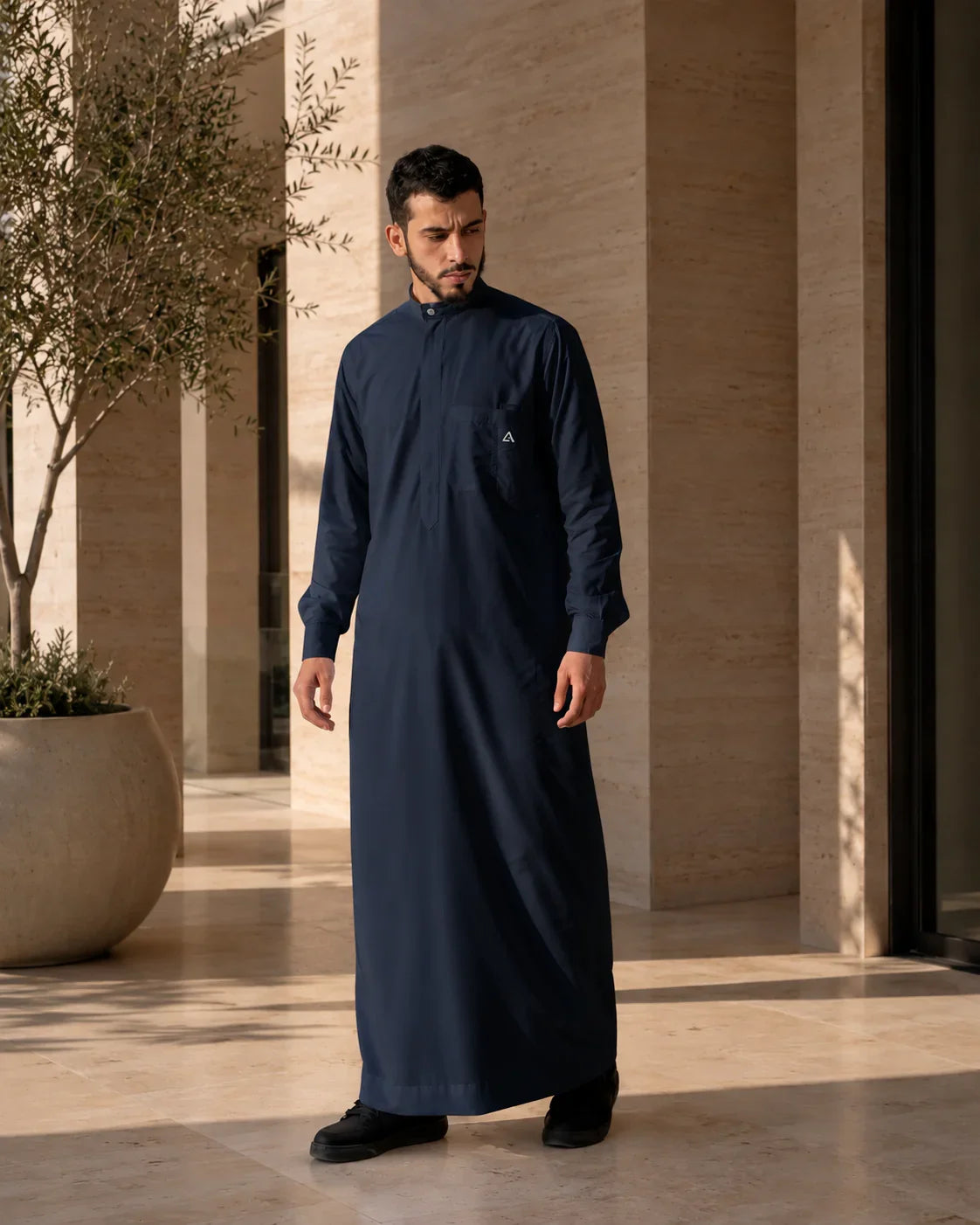 Qamis LANSARI bleu marine - vue de face